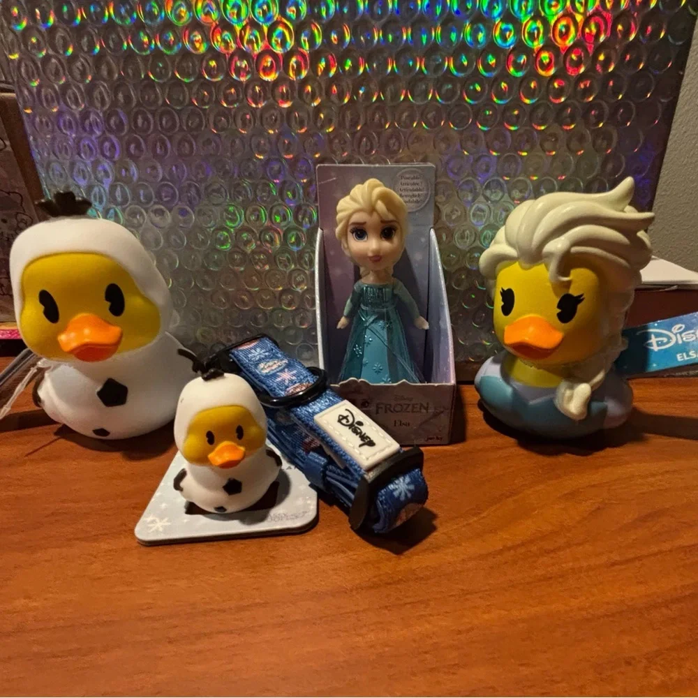Disney Frozen 6 PCS Bundle Dog Collar Ducks Dolls